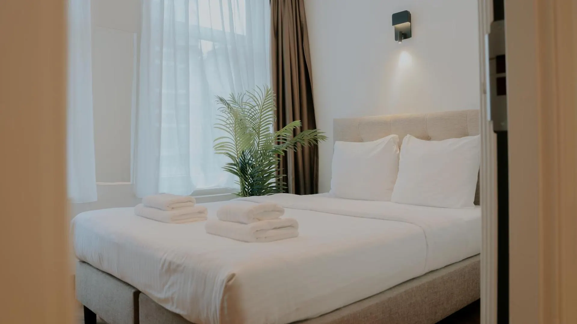 Hotel Heye 130 Амстердам 2*,